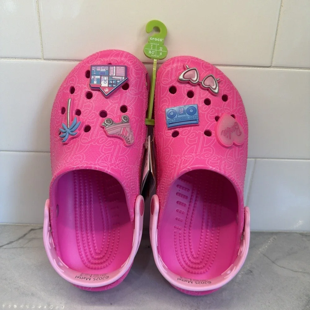 CROCS size fans iconic